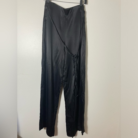 Zara‎ Pants Sz M Black Wide Leg High Rise Side Zip Tie Boho Viscose Minimalist - Picture 1 of 9